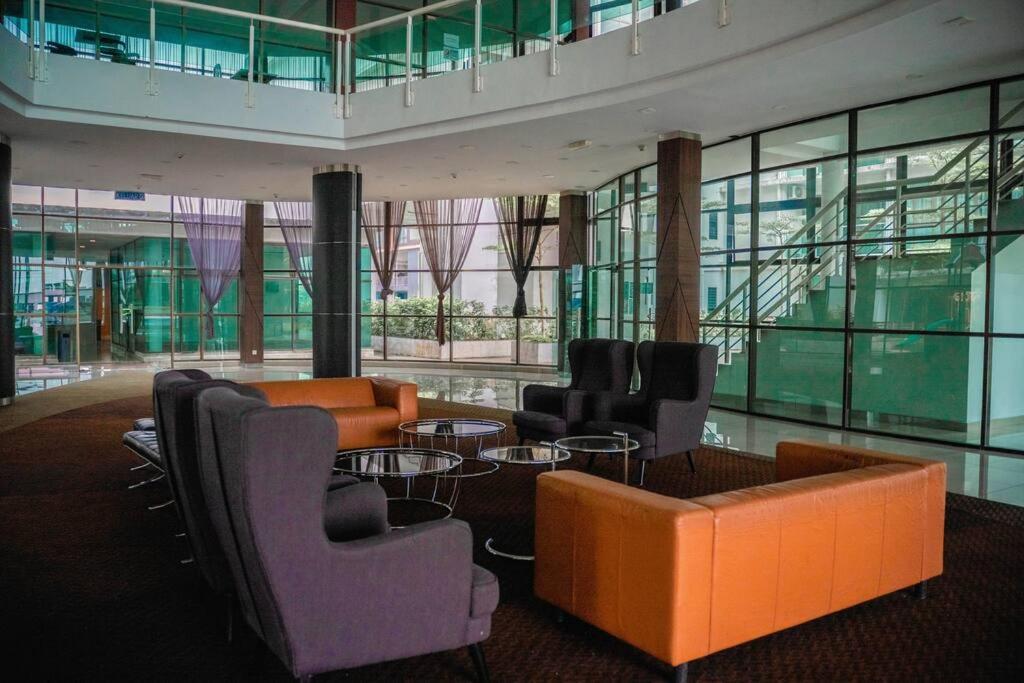 Mount Austin #palazio A1 Bearbrick 1-2pax #mspro Johor Bahru