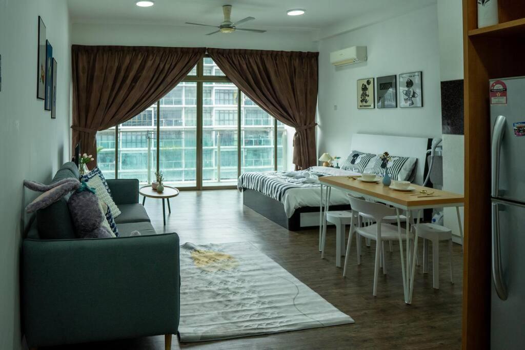 Apartment Mount Austin #palazio A1 Bearbrick 1-2pax #mspro *